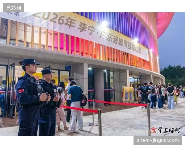 场馆安防建设投入持续激增,部分旅游服务却被孤立在安保防线之外 场馆安防建设投入持续激增,部分旅游服务却被孤立在安保防线之外